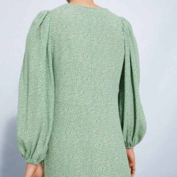 H&M Floral Button-Down Midi Dress (Never Worn, Size M) - Picture 4 of 9